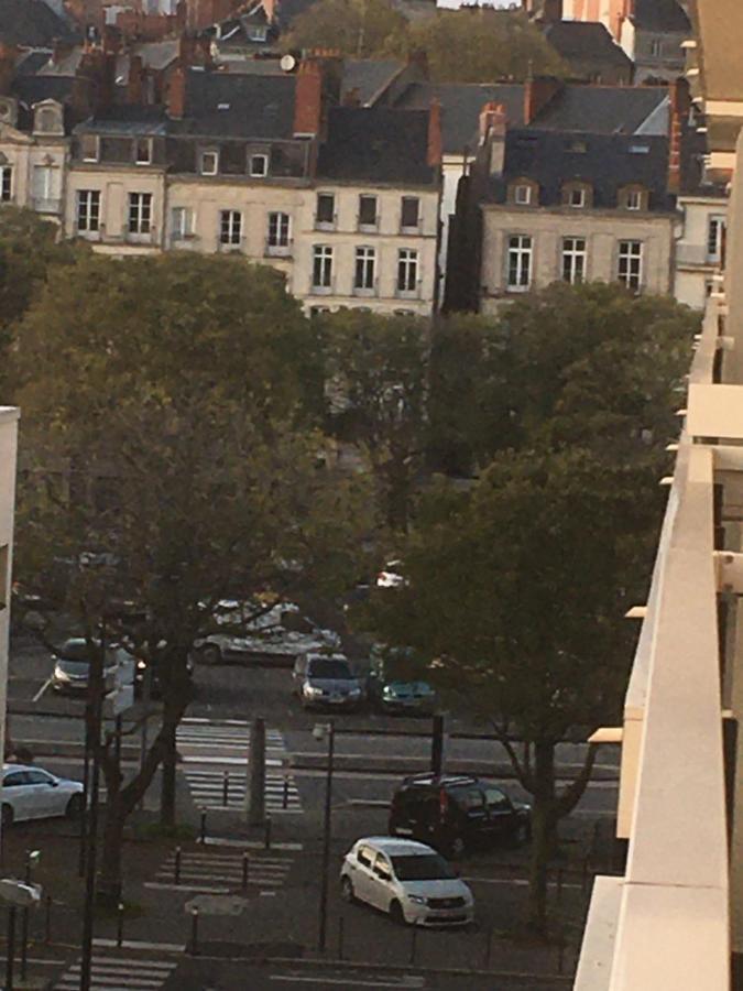 Ferienwohnung T2 Hyper Centre Bord De Loire Parking Nantes Exterior foto